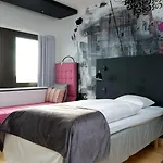 스칸딕 호텔 4*