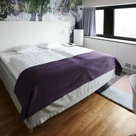 Scandic 4*